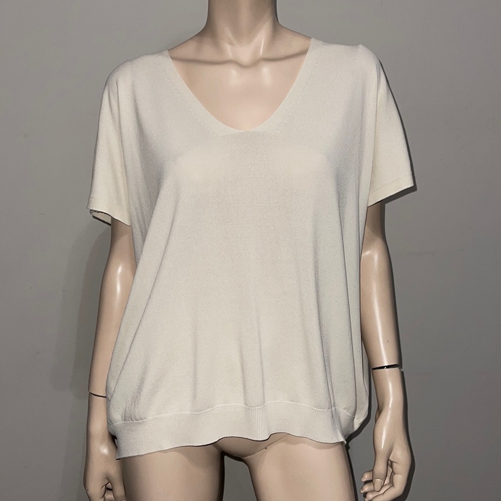 JS Millenium V-neck Knit Top